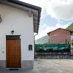 Mansarda A Ca' Leuscc Апартаменты *